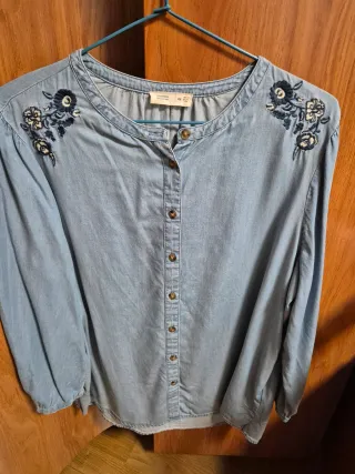 Camisa vaquera bordada floral XXL