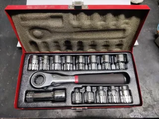 Juego de llaves de vaso y carraca