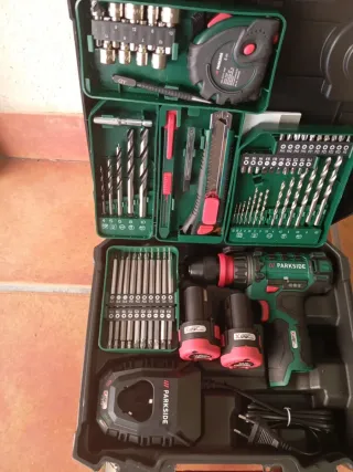 Taladro Parkside con accesorios completísimo