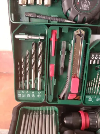 Taladro Parkside con accesorios completísimo