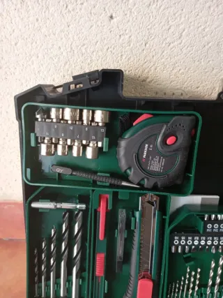 Taladro Parkside con accesorios completísimo