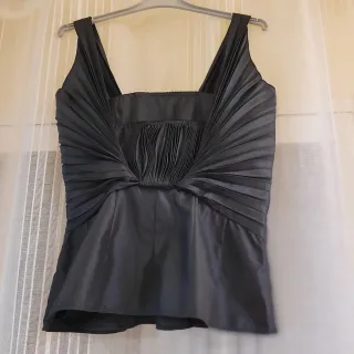 Camiseta de raso negra