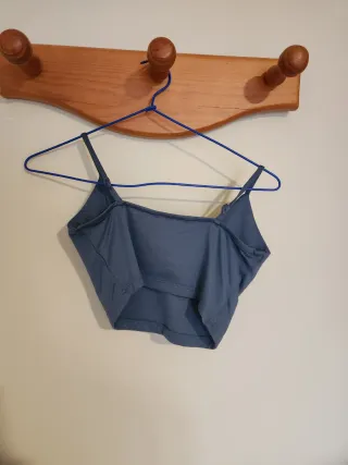Top azul de tirantes