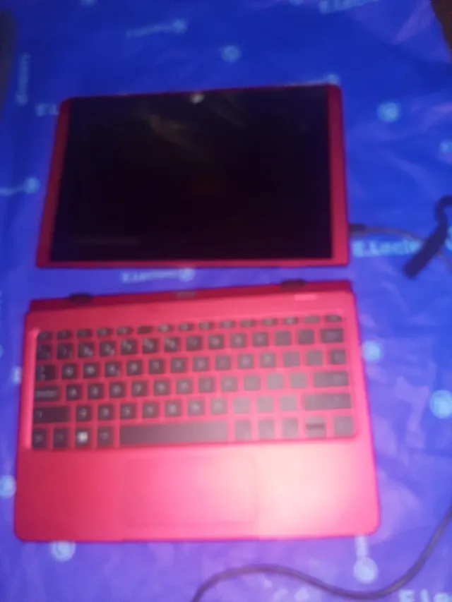 PORTATIL TACTIL HP x2  4GB RAM Táctil