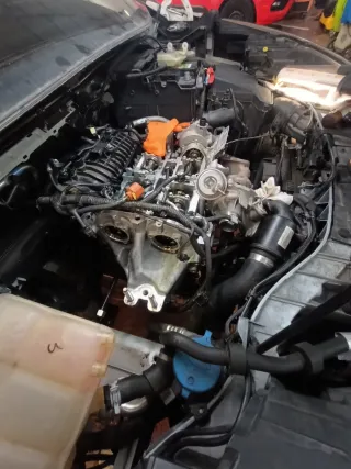 Mecánico coches Ford y multimarca.