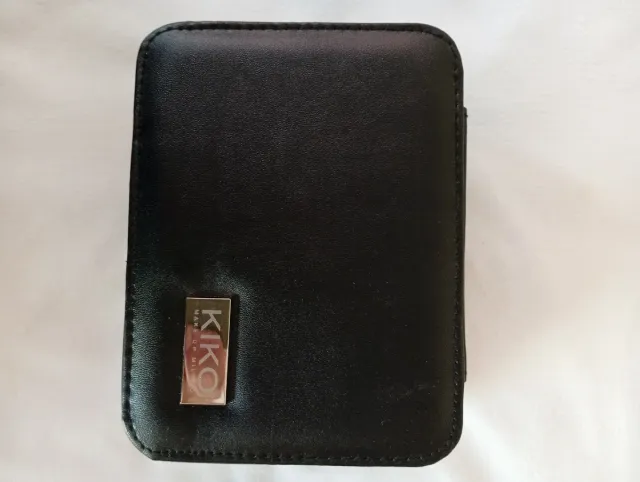 Estuche vacío Kiko Milano negro