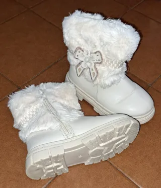 Stivaletti bianchi bambina con pelliccia