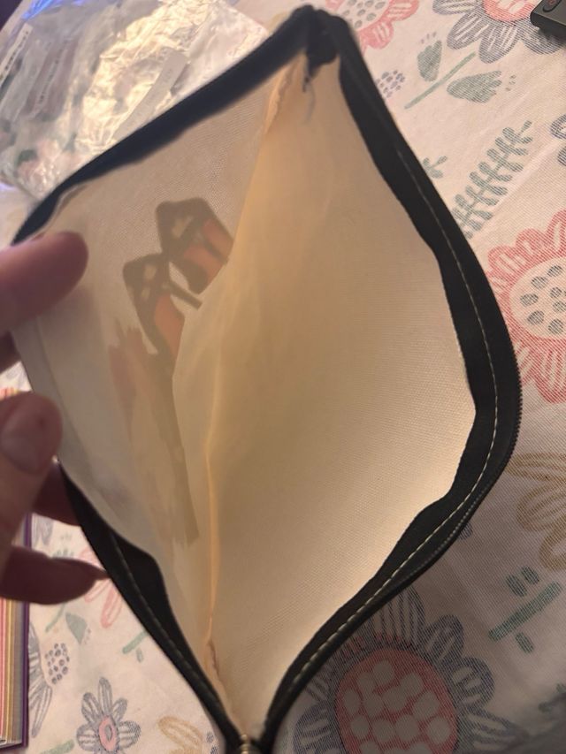 Neceser maquillaje tacones y flores 15x22cm.