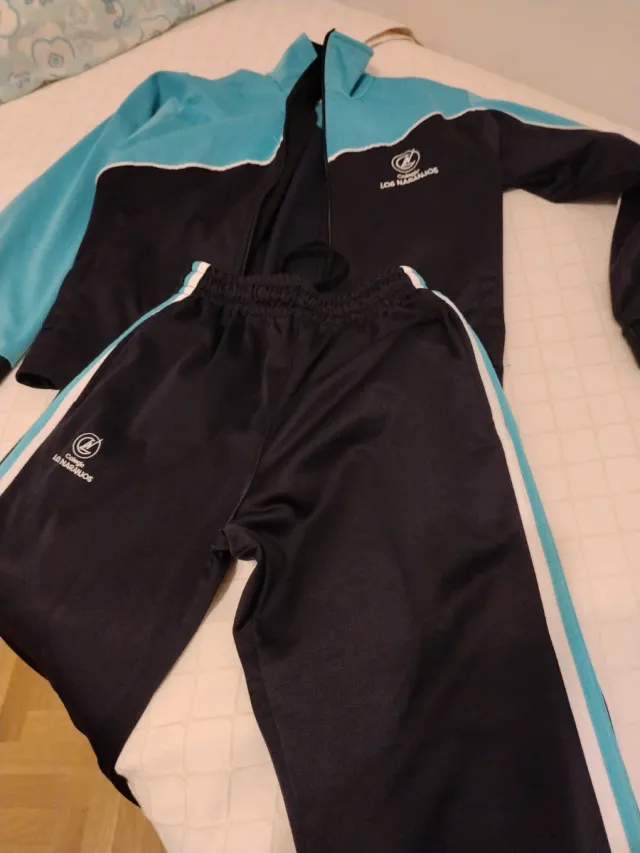 Chándal Colegio Los Naranjos Fuenlabrada talla 12