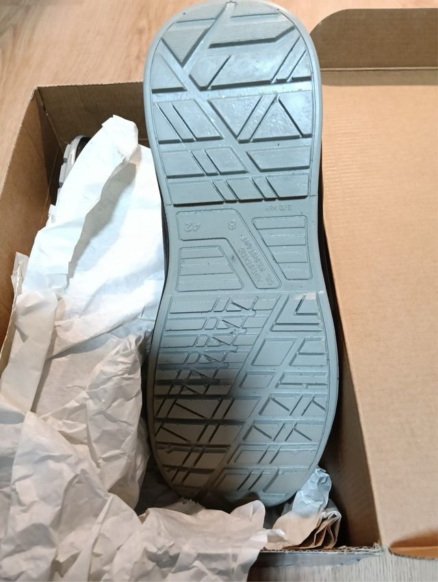 Botas de trabajo U-Power negras y rojas