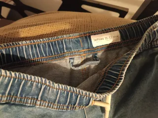 Lote 4 pantalones: cargo, chándal y pitillos