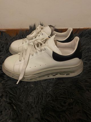 Scarpe Alexander McQueen bianche e nere