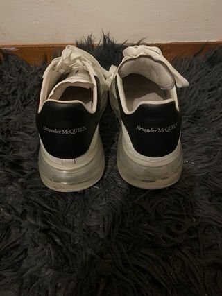 Scarpe Alexander McQueen bianche e nere