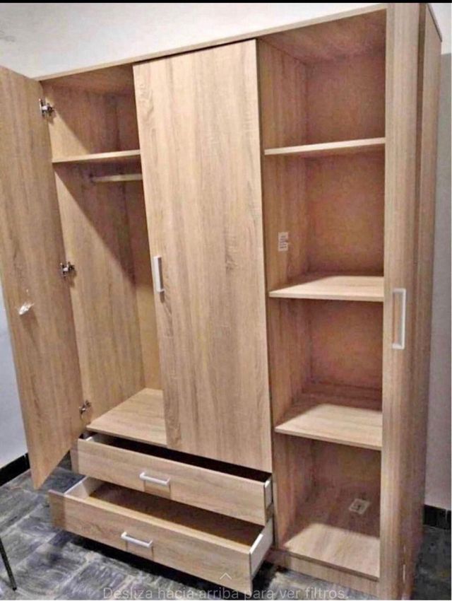 Armario 3 puertas blanco y beige