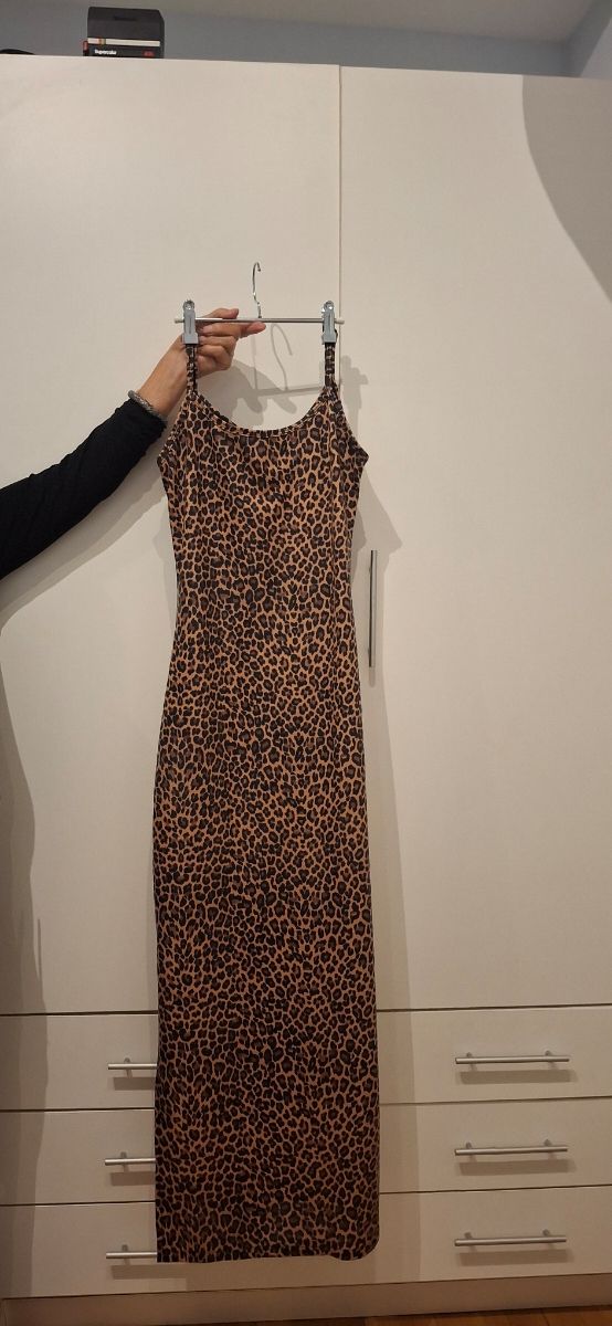 Vestido ceñido animal print