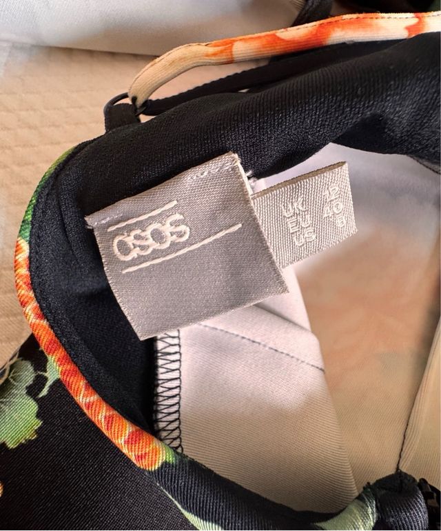 Vestido estampado floral negro