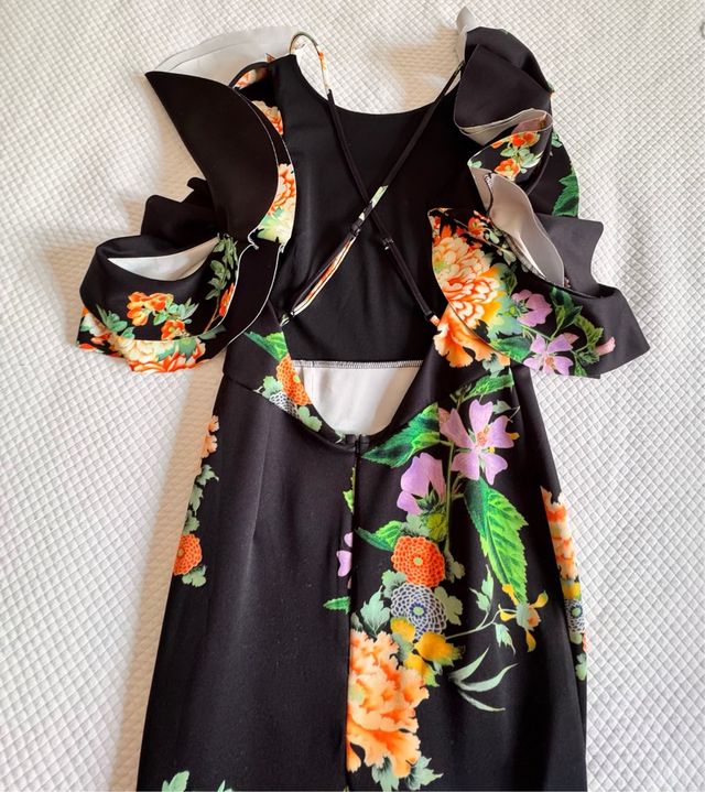 Vestido estampado floral negro