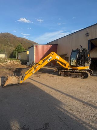 Retroexcavadora JCB 8080
