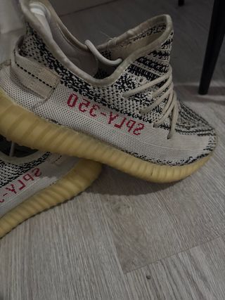 Adidas Yeezy Boost 350 V2 Zebra