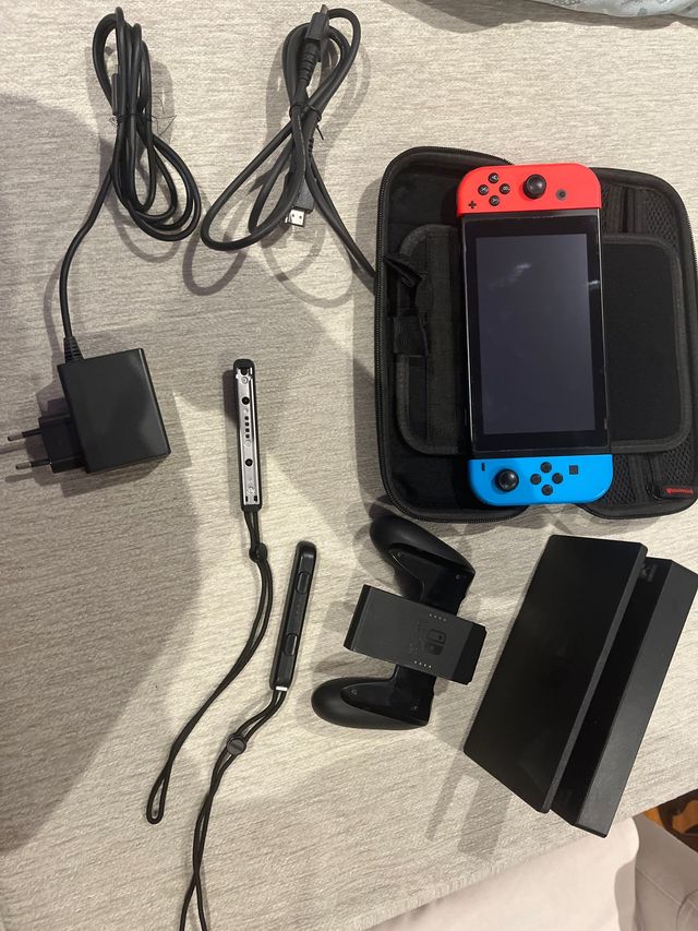 Nintendo Switch Blu/Rosso + Accessori