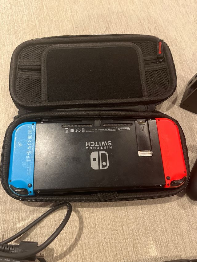 Nintendo Switch Blu/Rosso + Accessori