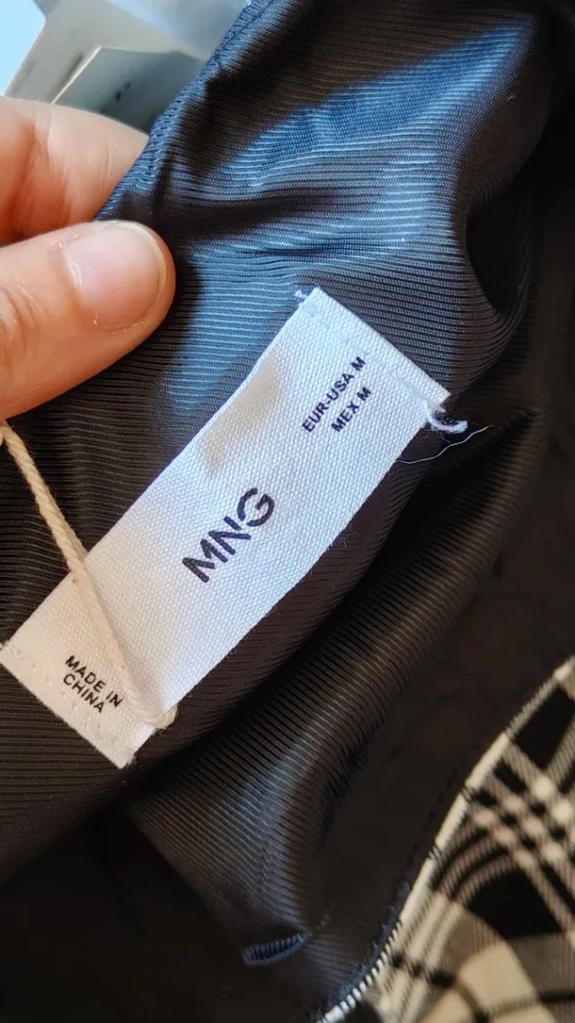 SIN USAR. Vestido Peto Pichi Cuadros Blanco y Negr