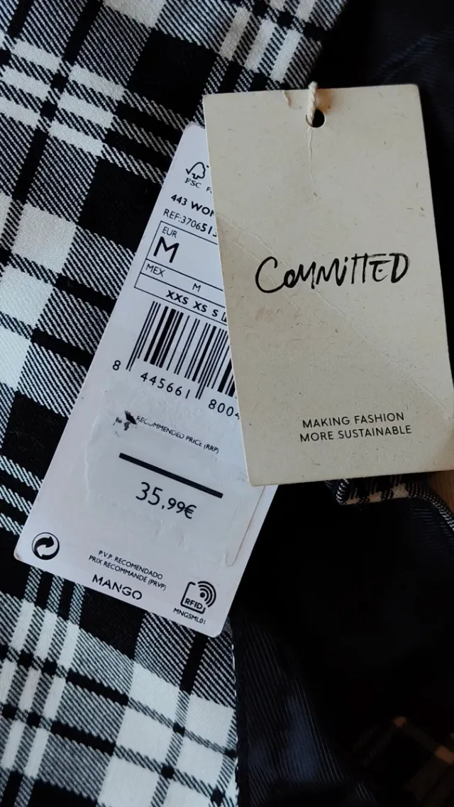 SIN USAR. Vestido Peto Pichi Cuadros Blanco y Negr