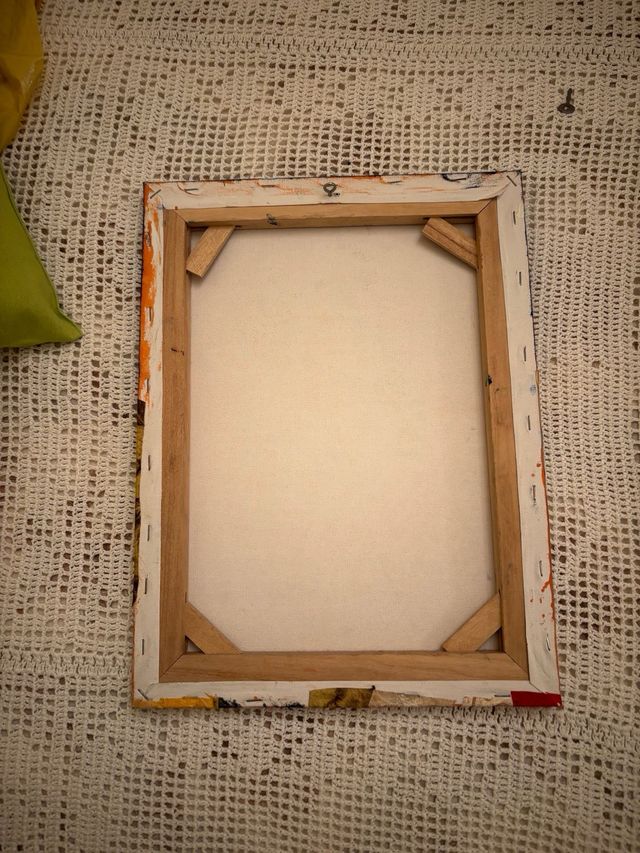 Cuadro collage mujer vestido tela y papel