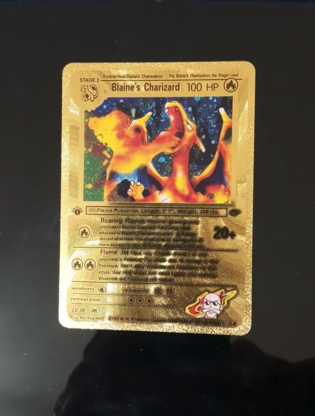 Carta Pokémon Charizard Dorato di Blaine
