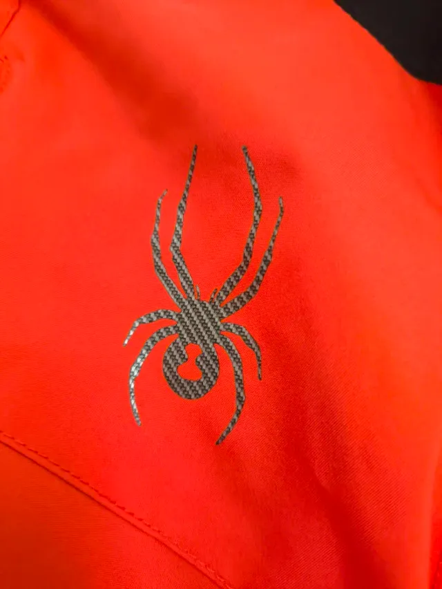 Chaqueta esquí Spyder roja y negra. Talla M.