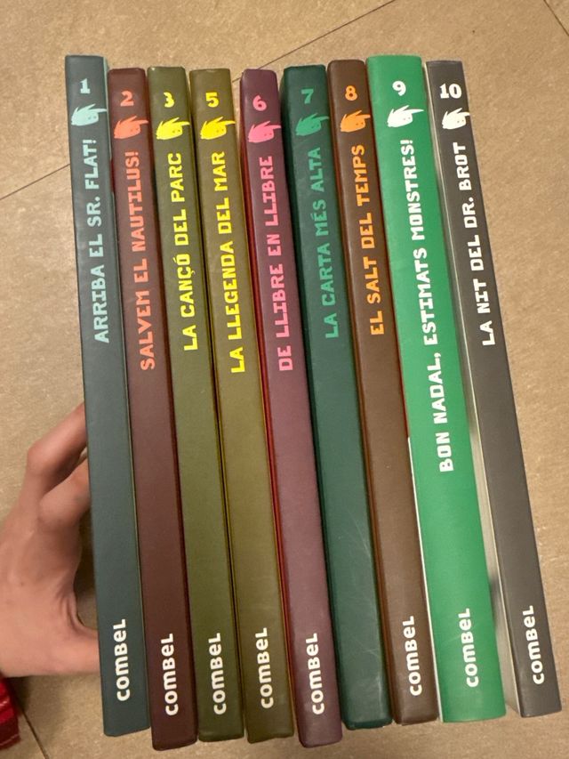 Lote de libros infantiles "Agus i els Monstres"