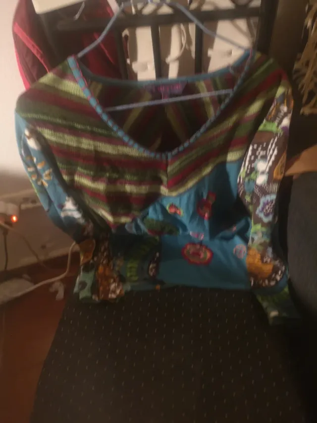 Camiseta estampada de corazones