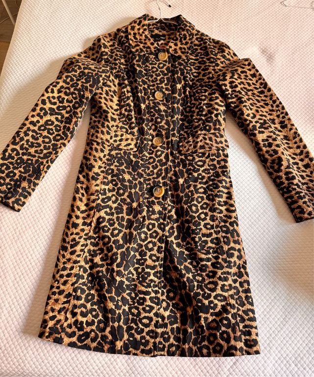 Abrigo estampado animal print