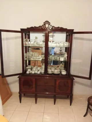 Vitrina Antigua Madera y Cristal