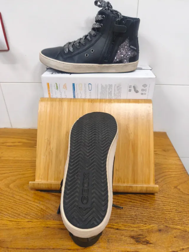 Botines Geox Niña Kalispera Negro y Plata