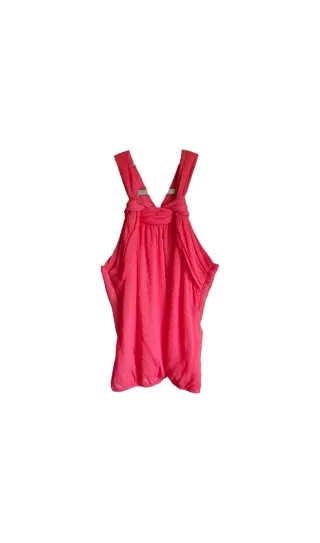 Blusa coral de gasa con detalle en el escote