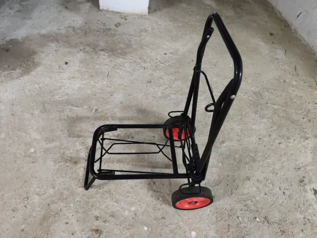 Carrito Plegable Negro y Rojo