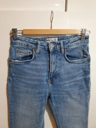 Pantalón vaquero Zara T/34 mujer
