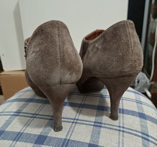 Botines de tacón ante gris