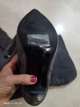 Botas altas grises de ante