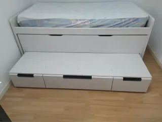 Cama nido,cajones, colchones, mesa, acabado madera