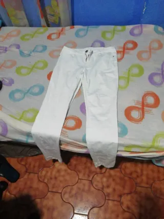 Pantalón vaquero blanco recto