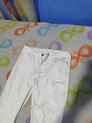 Pantalón vaquero blanco recto