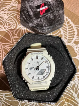 Casio G-Shock GMA-S2100-7A Blanco