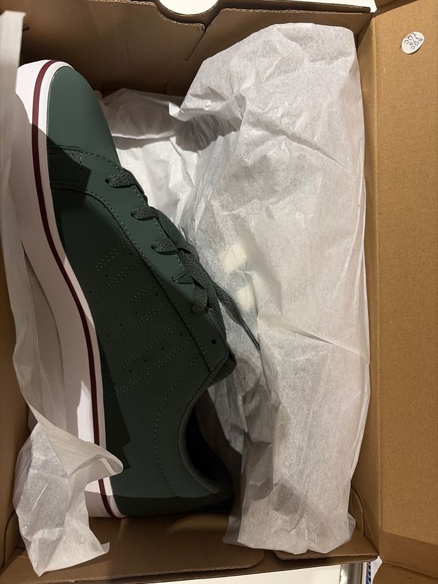 Zapatillas Adidas Verdes y Blancas