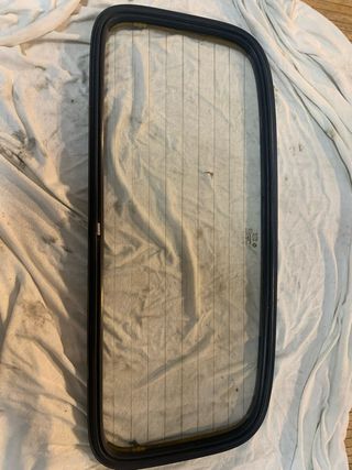 Luna trasera Renault 4 TL