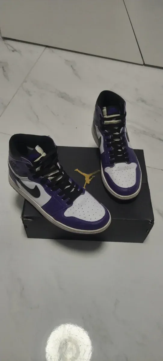 Air Jordan 1 High Morado y Blanco