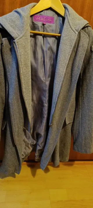 Abrigo gris Miss Lana con capucha