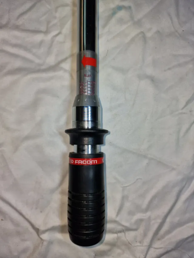 dinamométrica Facom 20-100Nm