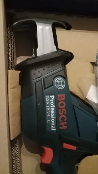 Sierra Sable Bosch GSA 18 V-LI C Profesional